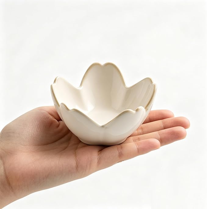 Flower Ring Holder Dish, Ceramic Jewelry Tray Dish, Small Trinket Dish, Jewelry Plate Bowl, Cute Jewlery Ring Holder Dish, Aesthetic Room Decor, Christmas Birthday Gifts for Women, 1 pack (white)