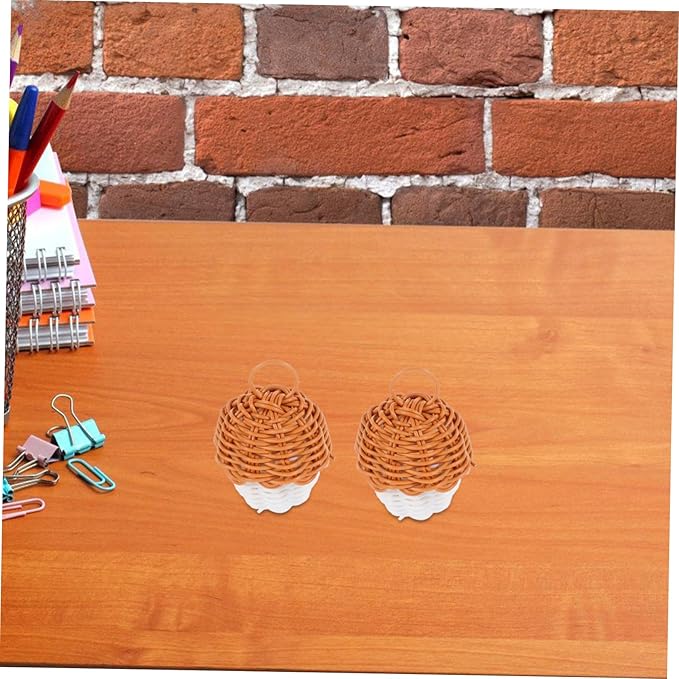 PRETYZOOM 2pcs Handwoven Pinecone Candy Bag Acorn Shaped Storage Basket Handheld Wicker Straw Purse Christmas Decorative Party Favor Bag