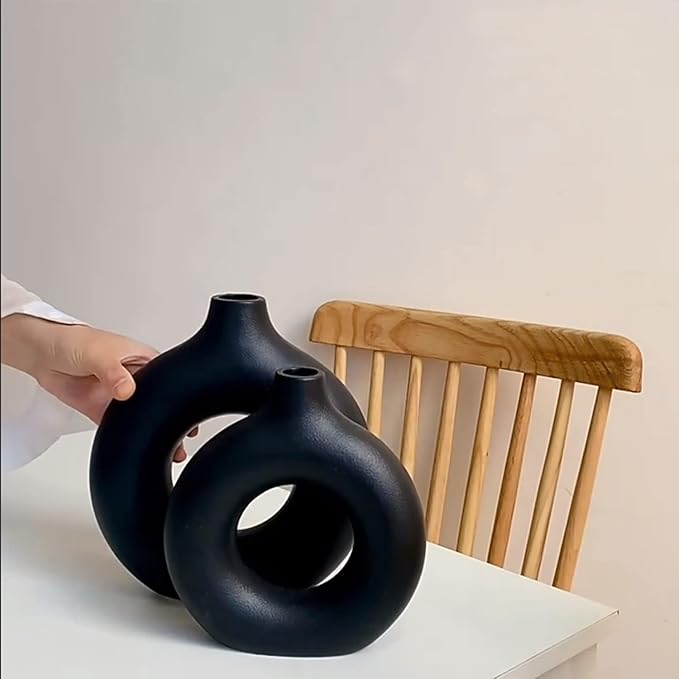 CEMABT Donut Vase Black Hollow Ceramic Vase for Flowers Handmade Minimalist Boho Style Decor for Wedding Dinner Table Party Living Room Office Bedroom