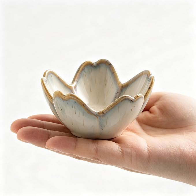 Flower Ring Holder Dish, Ceramic Jewelry Tray Dish, Small Trinket Dish, Jewelry Plate Bowl, Cute Jewlery Ring Holder Dish, Aesthetic Room Decor, Christmas Birthday Gifts for Women, 1 pack (grey)