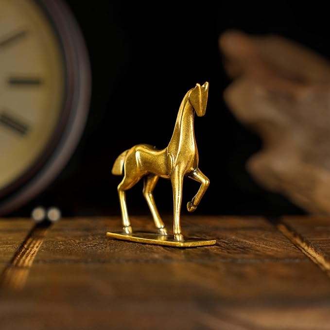 Retro Handcrafted Elegant Abstract Horse Statue 100% Solid Brass with Smooth Curves Raised Leg, Ideal Home Decor Item Collectible Desk Accessory Office Scene Ornament Artistic - Artistic Enhancement