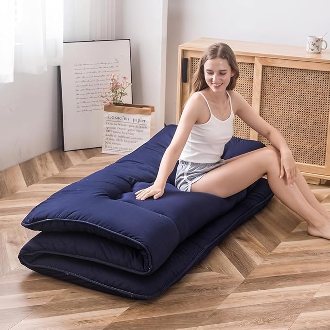 MAXYOYO Japanese Floor Mattress Futon Mattress, Thicken Tatami Mat Sleeping Pad Foldable Roll Up Mattress Boys Girls Dormitory Mattress Pad Kids Floor Lounger Cushion, Navy, King