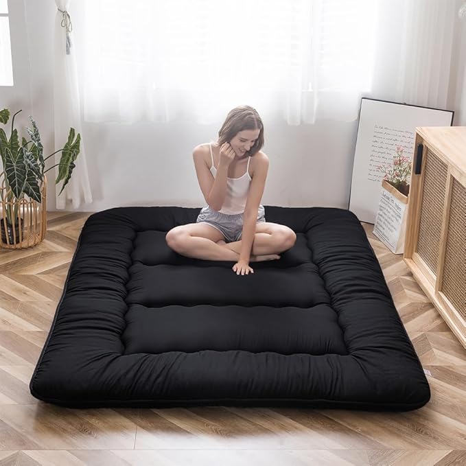 MAXYOYO Japanese Floor Mattress Futon Mattress, 4" Thicken Tatami Mat Sleeping Pad Foldable Roll Up Mat Boys Girls Dormitory Pad Kids Floor Lounger, Black, King