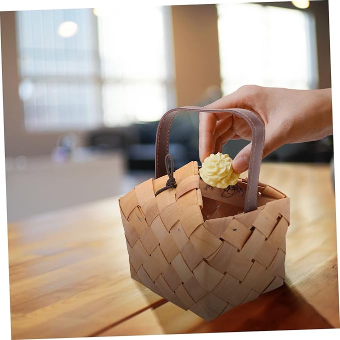 PRETYZOOM Wooden Wrapping Basket Multi-purpose Storage Basket for Presents Decor