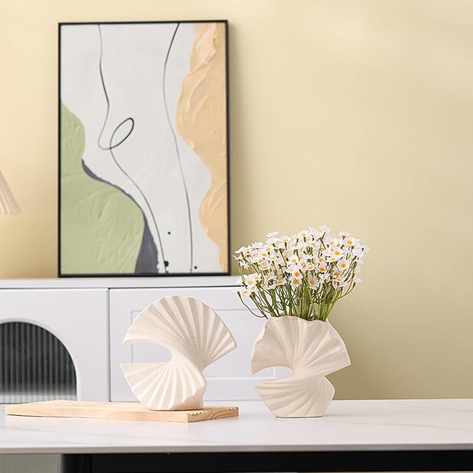 Ceramic Shell Shaped Vase,Handmade Textured Art Vases, Modern Minimalist Home Decor Accent Pieces for Mantel, Tabletop & Bedroom Decorative Display