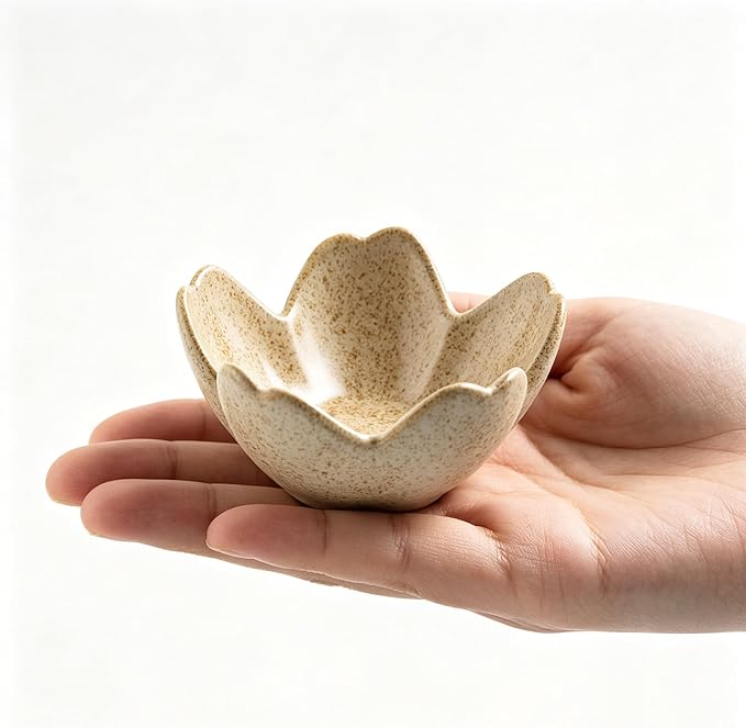 Flower Ring Holder Dish, Ceramic Jewelry Tray Dish, Small Trinket Dish, Jewelry Plate Bowl, Cute Jewlery Ring Holder Dish, Aesthetic Room Decor, Christmas Birthday Gifts for Women, 1 pack (camel)