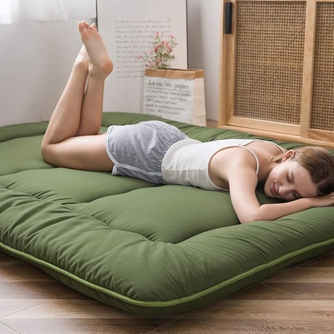 MAXYOYO Japanese Floor Mattress Futon Mattress Thicken Tatami Mat Sleeping Pad Roll Up Mattress Floor Lounger Mat Folding Couch Mattress Pad for Guest Room, Green, Queen