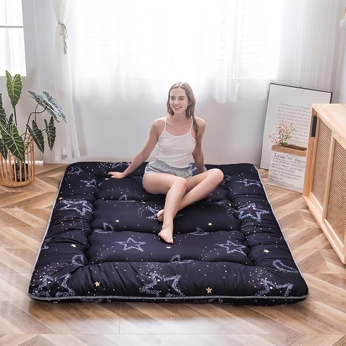 MAXYOYO Japanese Futon Mattress Floor Mattress Sleeping Pad Foldable Mat Roll Up Camping Cushion Floor Lounger Couches and Sofas Couch Topper, Moon and Star, King Size