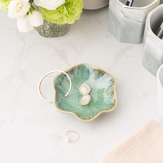 Mecaikru Ring Dish, Ceramic Trinket Tray, Small Dish for Jewelry, Key Bowl, Ring Tray for Jewelry, for Friends Sisters Daughter Mother