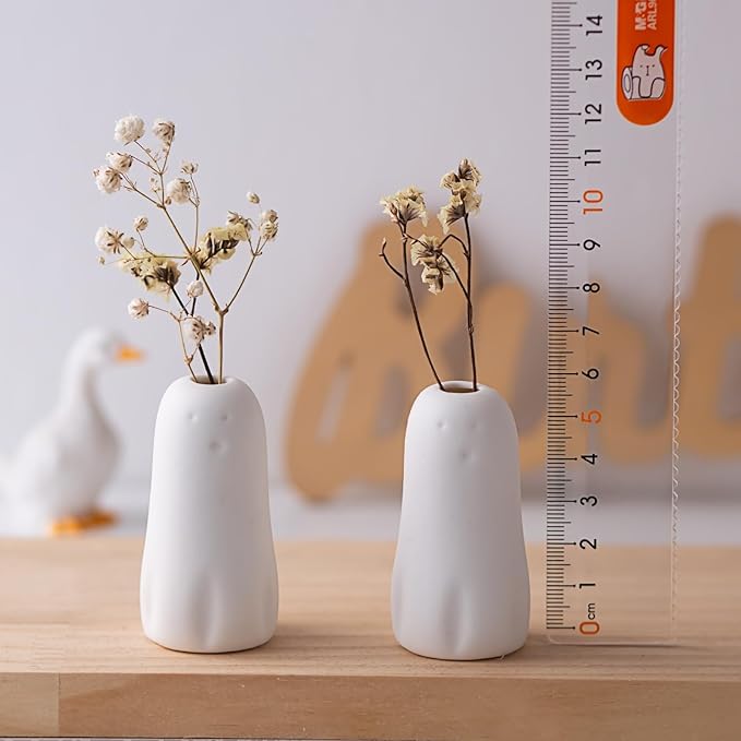 MOUGIGI Set of 5 Cute Ghost Mini Bud Vases for Halloween Decor - Handmade Miniature Ceramic Vases for Small Flowers, Single Stem Flowers - Unique Home Decor, Wedding Party Favor, Birthday Gift