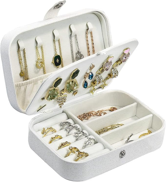Hatori Travel Jewelry Box, PU Leather Small Jewelry Organizer for Women Girls, Portable Mini Travel Case Display Storage Holder Boxes for Stud Earrings, Rings, Necklaces, Bracelets (Glitter White)