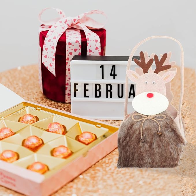 Yardwe 2pcs Christmas Candy Holder Storage Basket Cartoon Design Xmas Treat Bags Portable Decorative Christmas Baskets for Cookies Sweets and Treats for Holiday Festivities