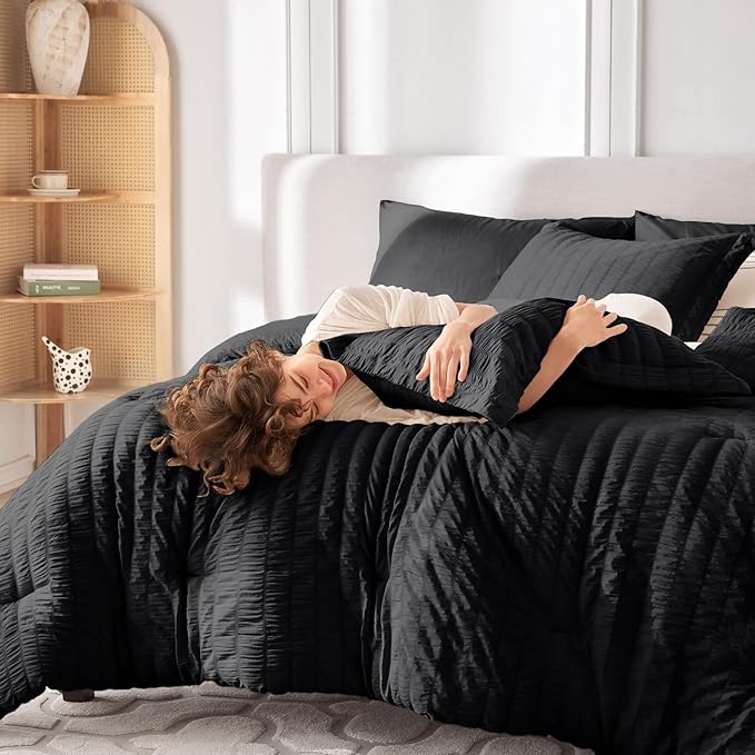 MUXHOMO 7 Pieces Full Comforter Set, Seersucker Bed in a Bag Full Size, All Season Luxury Bedding Set with Comforter, Flat Sheet, Fitted Sheet, Pillowcases & Shams, Black