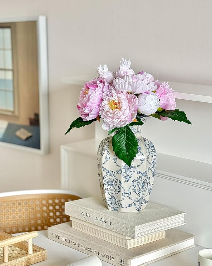 Vintage Blue Ceramic Vase, Blue and White Porcelain Decorative Flower Vase for Centerpiece Living Room Table Shelf, Chinoiserie French Country Decor
