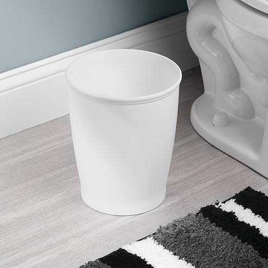 InterDesign Kent - Round Trash Can for Bathroom, Kitchen or Office - White - 8.35 x 10 inches