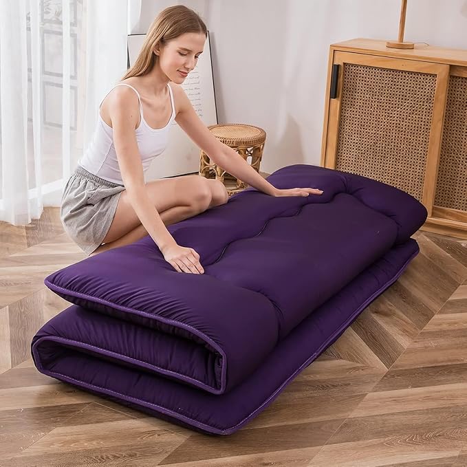MAXYOYO Japanese Floor Futon Mattress, Roll Up Floor Mattress for Adults Foldable Tatami Mat Sleeping Pad Dormitory Couch Lounger, Purple, Queen Size