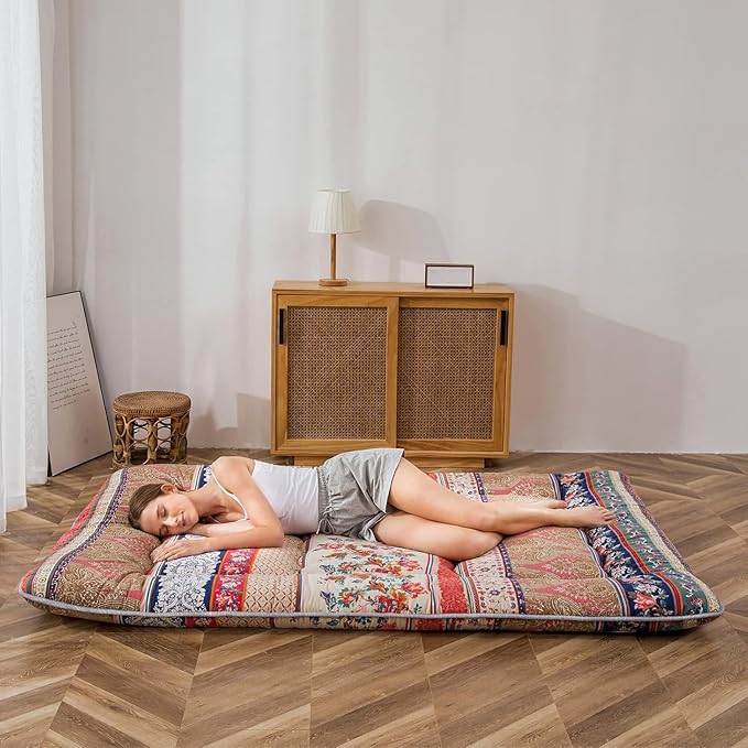MAXYOYO Bohemian Retro Floor Mattress Vintage Floral Japanese Futon Mattress Roll Up Thicken Sleeping Mat Portable Camping Mattress Floor Lounger Couch Mattress Pad, Twin Size