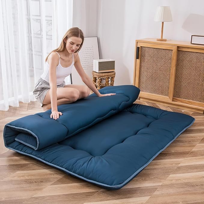 MAXYOYO Japanese Floor Mattress Futon Mattress, Thicken Sleeping Pad Foldable Roll Up Floor Futon for Adults Tatami Mat Dormitory Lounger, Bluestone, Queen Size