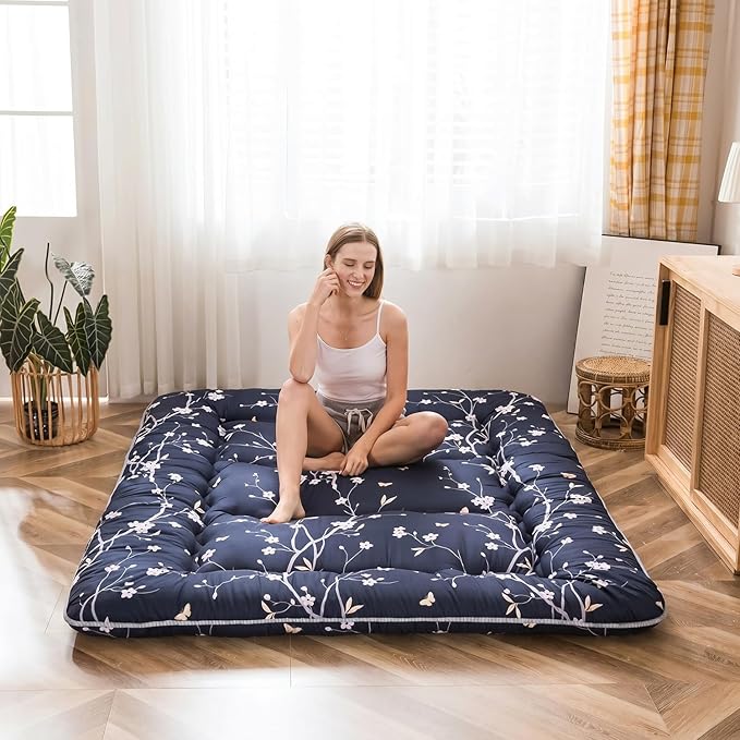 MAXYOYO Navy Floral Printed Japanese Floor Mattress Rustic Style Futon Mattress Foldable Bed Roll Up Camping Mattress Floor Lounger Bed Couches, King Size