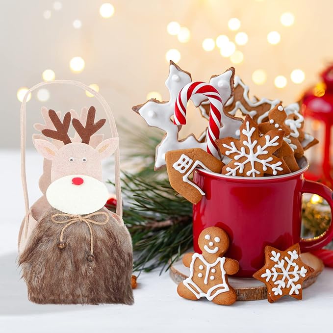 Yardwe 2pcs Christmas Candy Holder Storage Basket Cartoon Design Xmas Treat Bags Portable Decorative Christmas Baskets for Cookies Sweets and Treats for Holiday Festivities