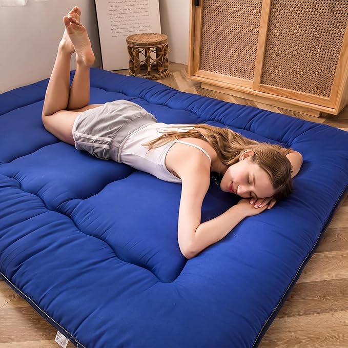 MAXYOYO Japanese Floor Mattress Futon Mattress, Thicken Sleeping Pad Foldable Roll Up Floor Futon for Adults Tatami Mat Dormitory Couch Lounger, Royal Blue, Full Size