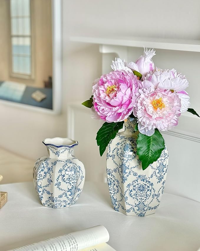 Vintage Blue Ceramic Vase, Small Blue and White Porcelain Decorative Flower Vase for Centerpiece Living Room Table Shelf, Chinoiserie French Country Decor