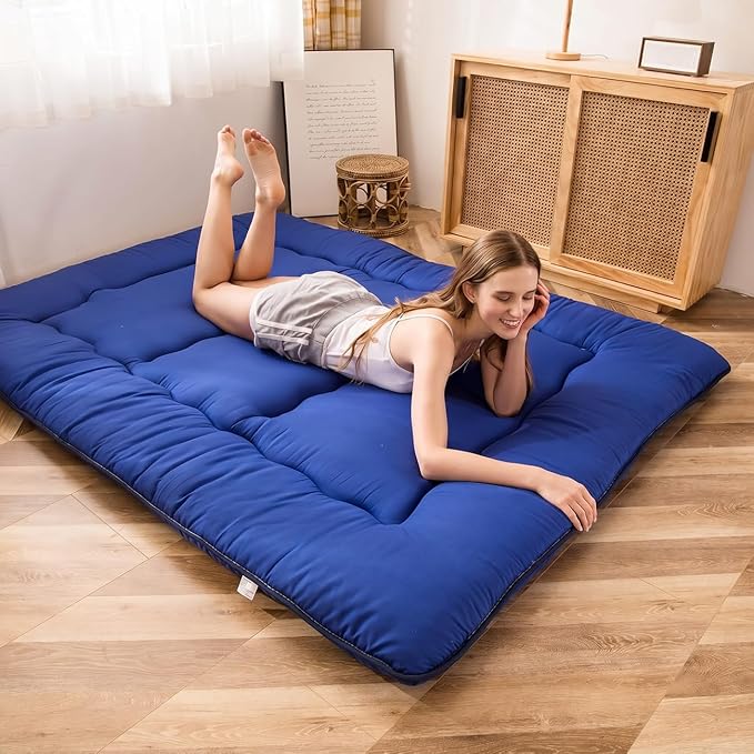 MAXYOYO Japanese Floor Mattress Futon Mattress, Thicken Sleeping Pad Foldable Roll Up Floor Futon for Adults Tatami Mat Dormitory Couch Lounger, Royal Blue, Twin Size
