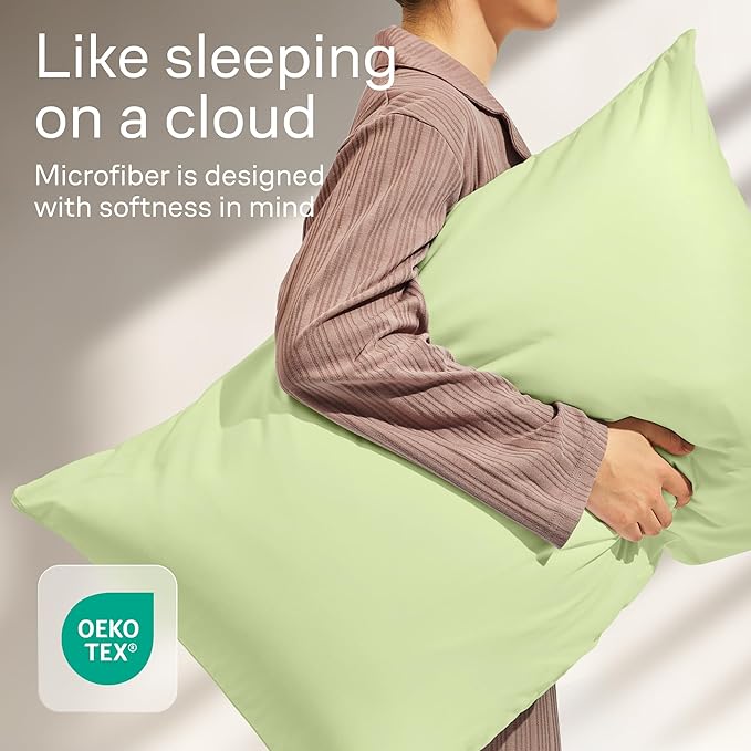 Ultra Soft Pillow Protectors with Zipper Standard Size - Set of 4 Breathable Pillow Covers - 100% Protection Against Stains, Dust & Dirt - Machine Washable (Sage)