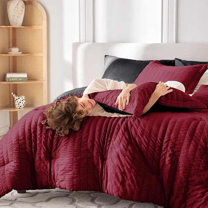 MUXHOMO 5 Pieces Twin XL Comforter Set, Seersucker Bed in a Bag Twin XL Size, All Season Luxury Bedding Set with Comforter, Flat Sheet, Fitted Sheet, Pillowcase & Sham, Red & Black