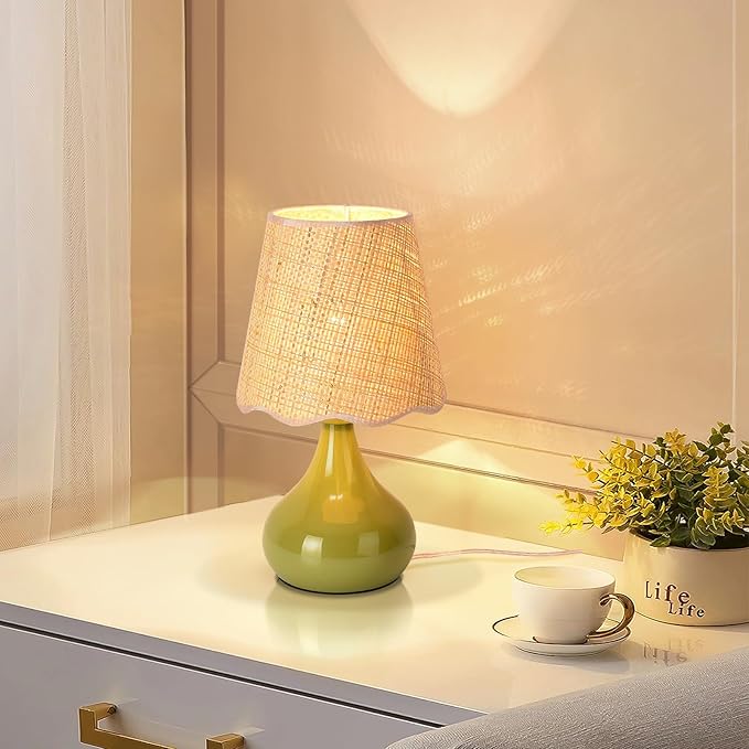 Ziqqeelam Green Cute Small Boho Table Lamp for Bedroom Bedside, Green Lamps for Nightstand, Scalloped Rattan Shade Table Lamps for Small Spaces for Bedroom, Home Office, Living Room, Kids Dorm
