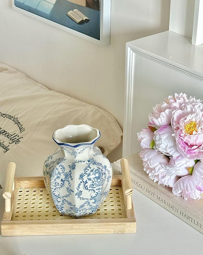 Vintage Blue Ceramic Vase, Small Blue and White Porcelain Decorative Flower Vase for Centerpiece Living Room Table Shelf, Chinoiserie French Country Decor