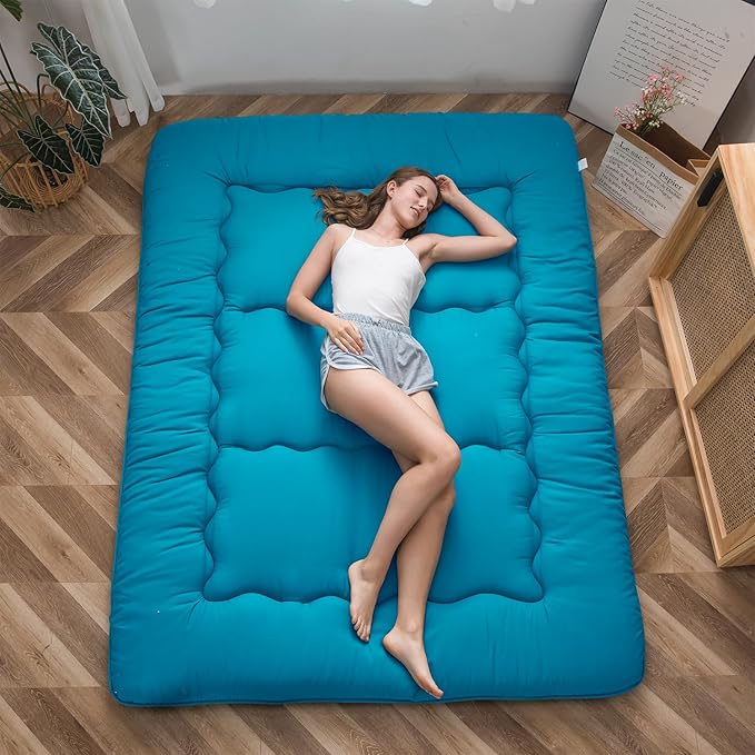 MAXYOYO Japanese Floor Mattress Futon Mattress, Thicken Tatami Mat Sleeping Pad Foldable Roll Up Mattress Boys Girls Dormitory Mattress Pad Kids Floor Lounger Couches and Sofas, Turquoise, Queen