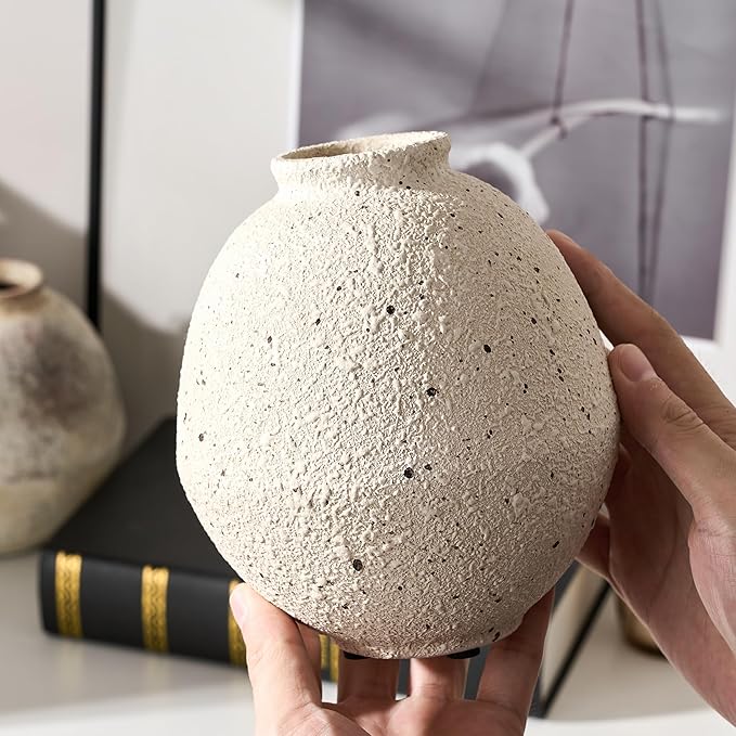 PORCER Ceramic Flower Vase, 6.22 Inch Rustic Farmhouse Vase Home Decor, Handcrafted Vintage Pottery Vase, Small Terracotta Vases for Living Room, Table, Shelf, Fireplace, Cream-White