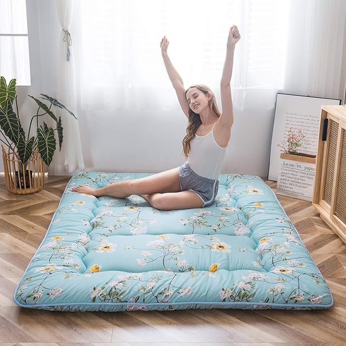 MAXYOYO Rustic Floral Korean Floor Mattress Japanese Futon Mattress, Foldable Roll Up Camping Mattress Floor Lounger Couches and Sofas Mattress Topper, Full