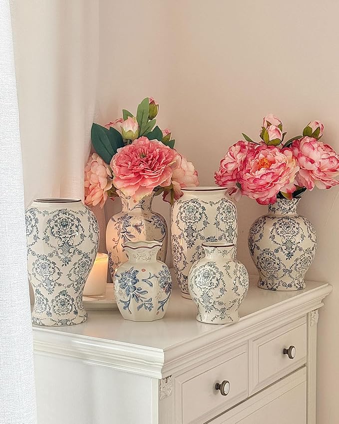 Vintage Chinoiserie Ceramic Vase, Porcelain Decorative Flower Vase for Centerpiece Living Room Table Shelf, Blue and White Country Decor