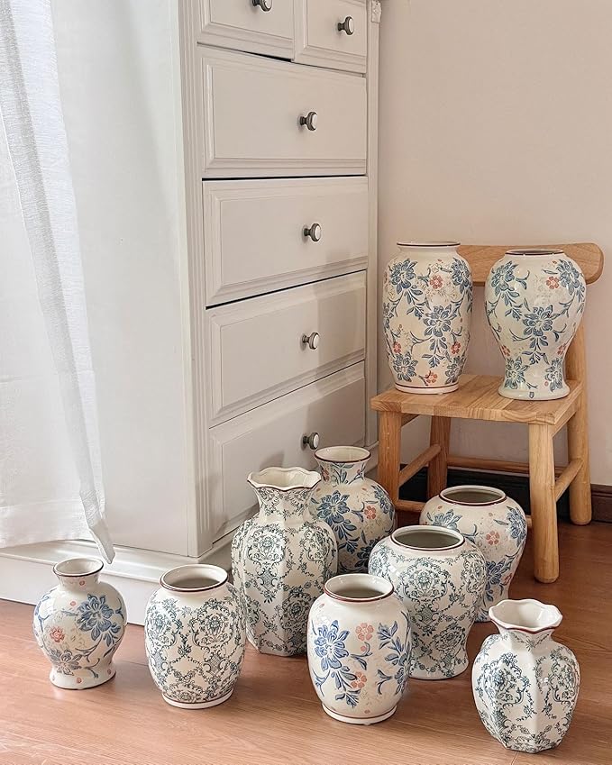 Vintage Chinoiserie Ceramic Vase, Porcelain Decorative Flower Vase for Centerpiece Living Room Table Shelf, Retro Country Decor