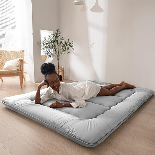 MAXYOYO Japanese Floor Mattress Futon Mattress, Thicken Tatami Mat Sleeping Pad Foldable Roll Up Mattress Boys Girls Dormitory Mattress Pad Kids Floor Couches and Sofas, Grey, King