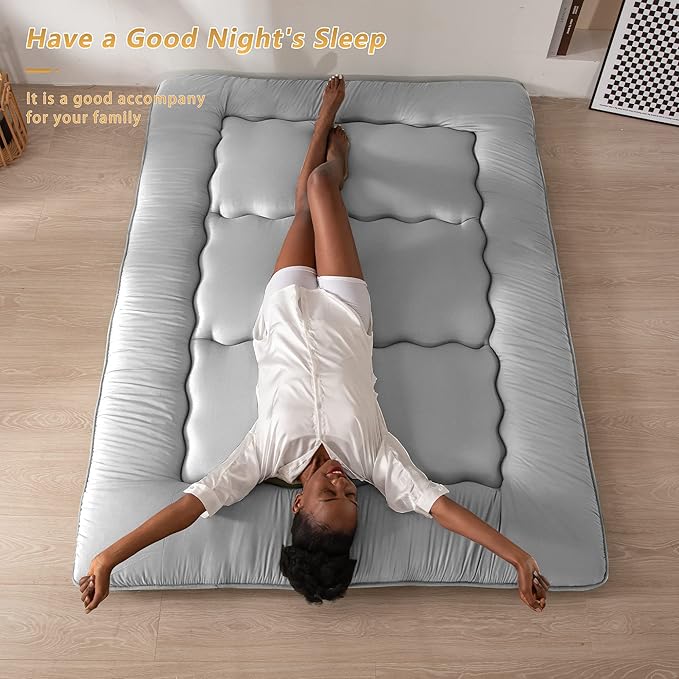 MAXYOYO Japanese Floor Mattress Futon Mattress, Thicken Tatami Mat Sleeping Pad Foldable Roll Up Mattress Boys Girls Dormitory Mattress Pad Kids Floor Couches and Sofas, Grey, King