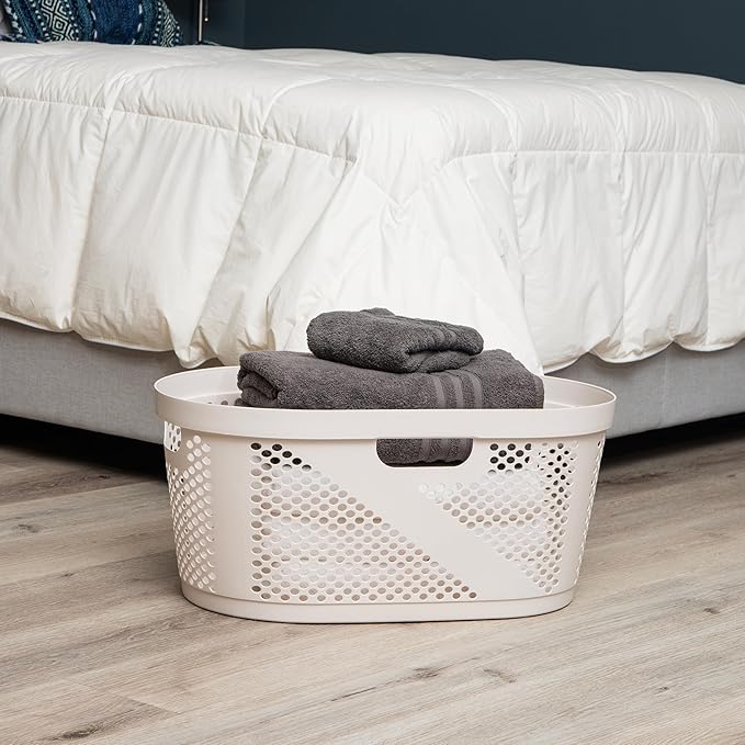 Mind Reader 40L Laundry Basket, Clothes Hamper, Premium Wicker Design, Plastic, Ivory