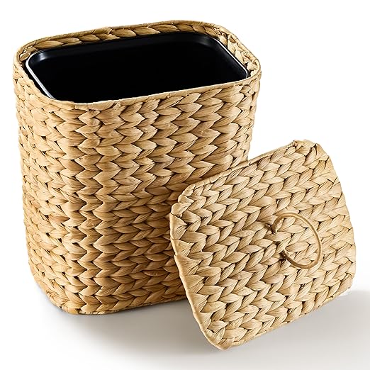 BLUEWEST 2.6 Gallon Wicker Trash Can with Lid, Handwoven Rattan Trash Can, Woven Decorative Wastebasket, Wicker Waste Basket with Removable Plastic Inner Bin for Bathroom, Bedroom, Office, or Kitchen