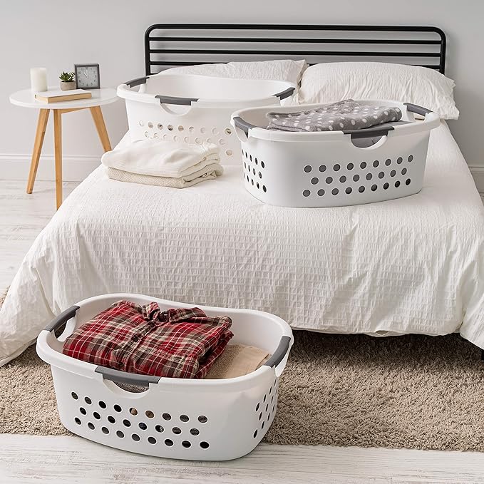 IRIS USA Laundry Basket Hamper Bag, Large Plastic 50L / 1.5 Bushel Dirty Clothes Sorter Bin Organizer for Blankets Bathroom Dorm Bedroom with Ventilation Holes Hip Hold Built-In Carry Handles, White